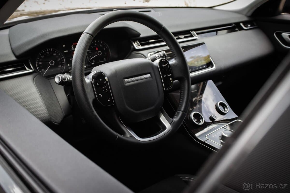 2018 Land Rover RANGE ROVER VELAR - 11