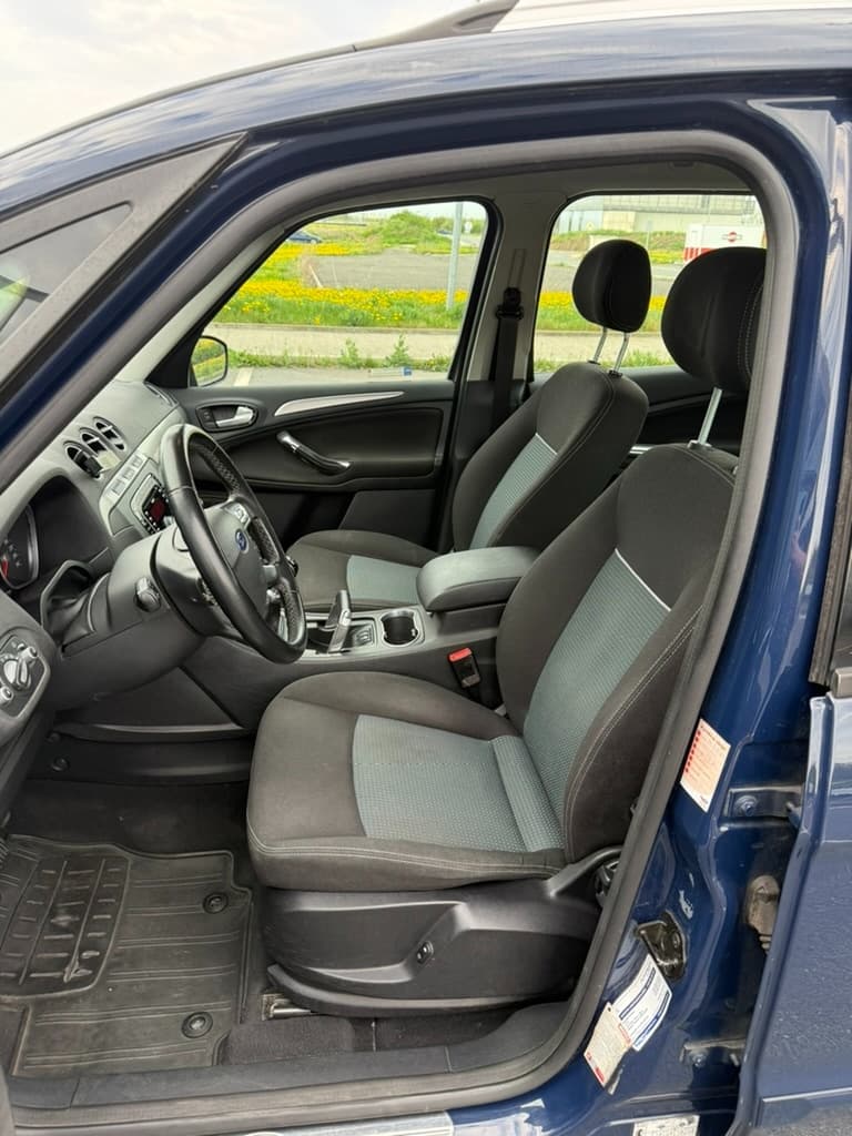 2012 Ford GALAXY - 11