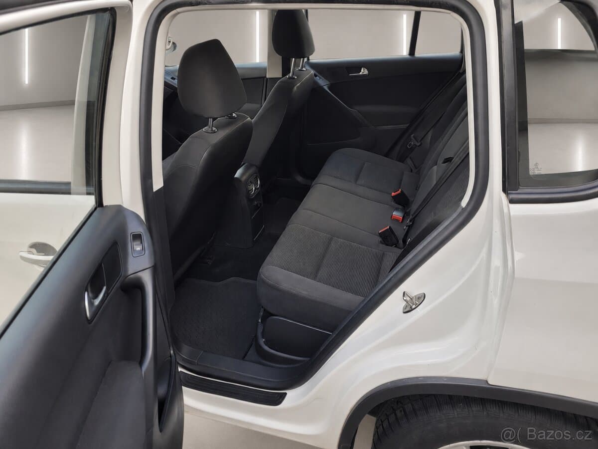 2013 Volkswagen TIGUAN - 11