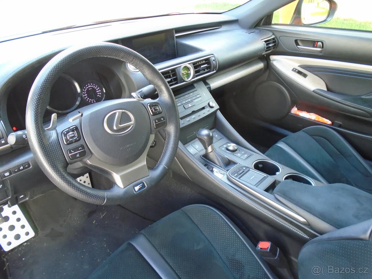 2015 Lexus RC - 11