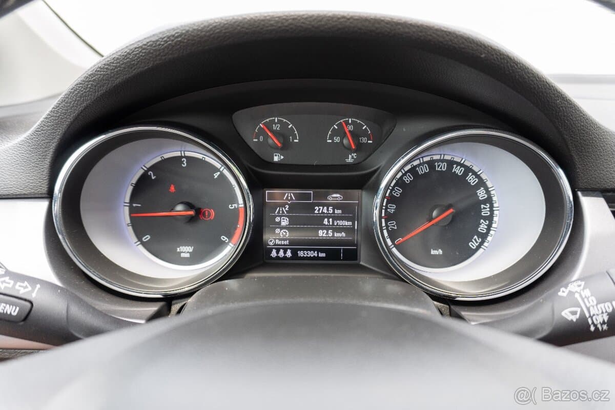 2016 Opel ASTRA - 11
