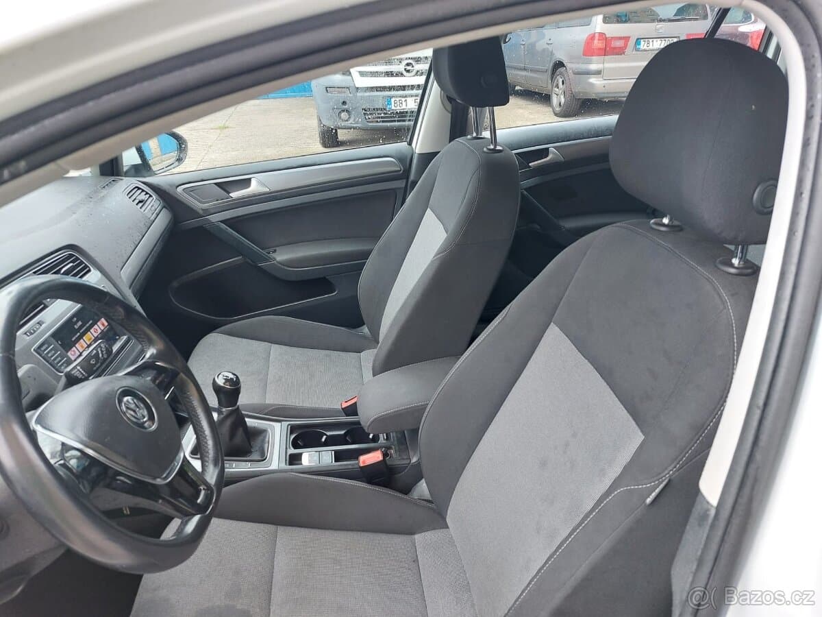 2017 Volkswagen GOLF - 11