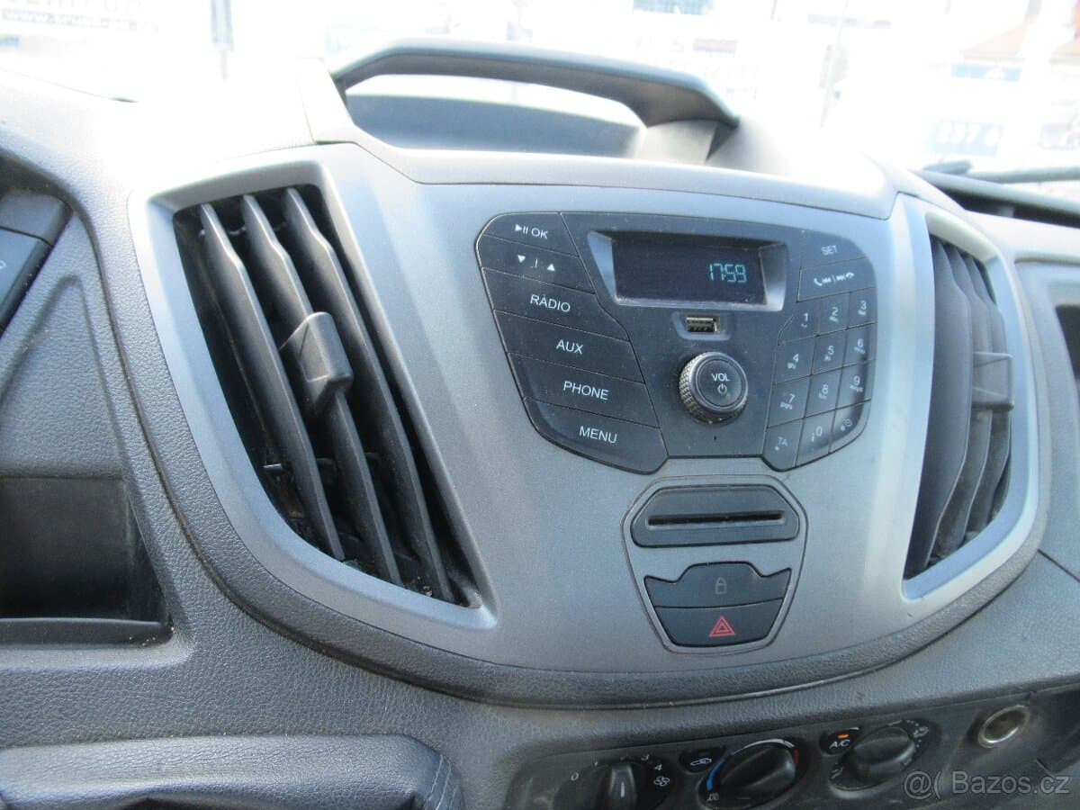 2015 Ford TRANSIT - 11