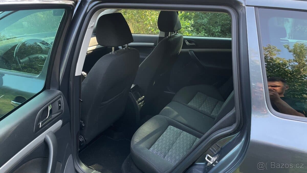 Škoda OCTAVIA - 11