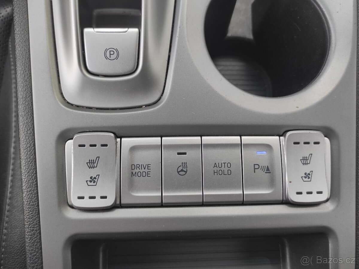 2021 Hyundai KONA - 11