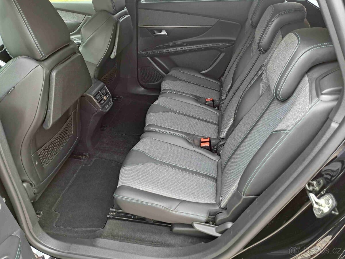 2023 Peugeot 5008 - 11