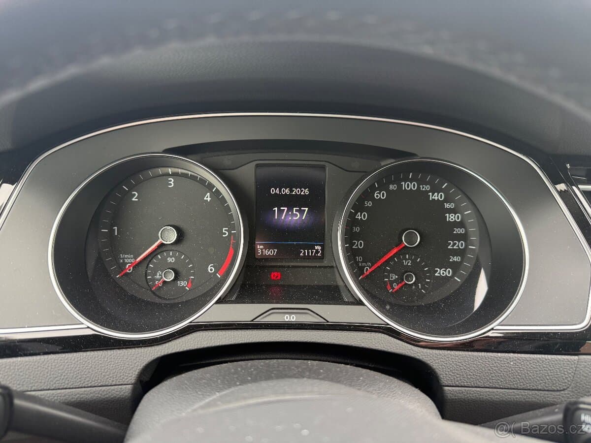 2024 Volkswagen PASSAT - 11