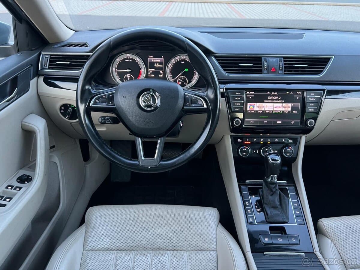 2015 Škoda SUPERB - 11