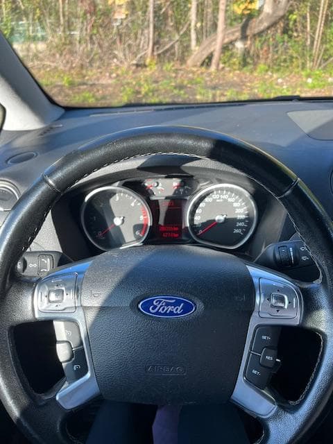 2011 Ford GALAXY - 11