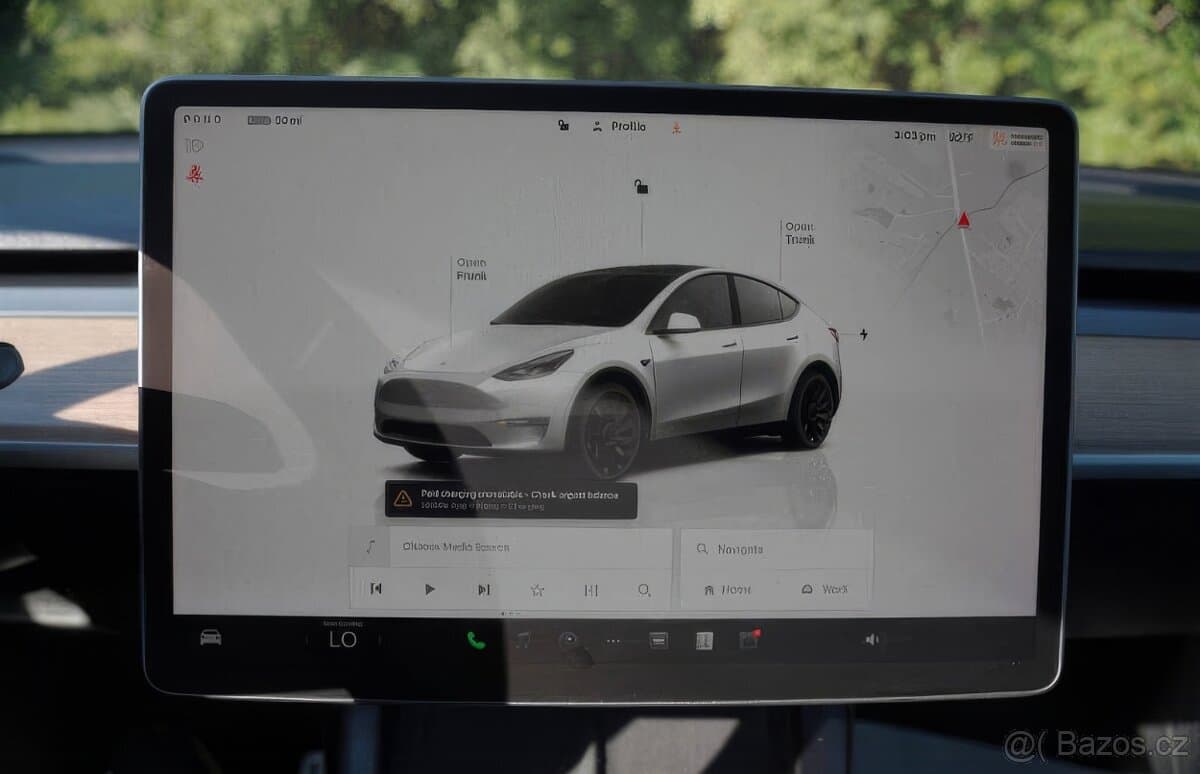 2022 Tesla MODEL Y - 11