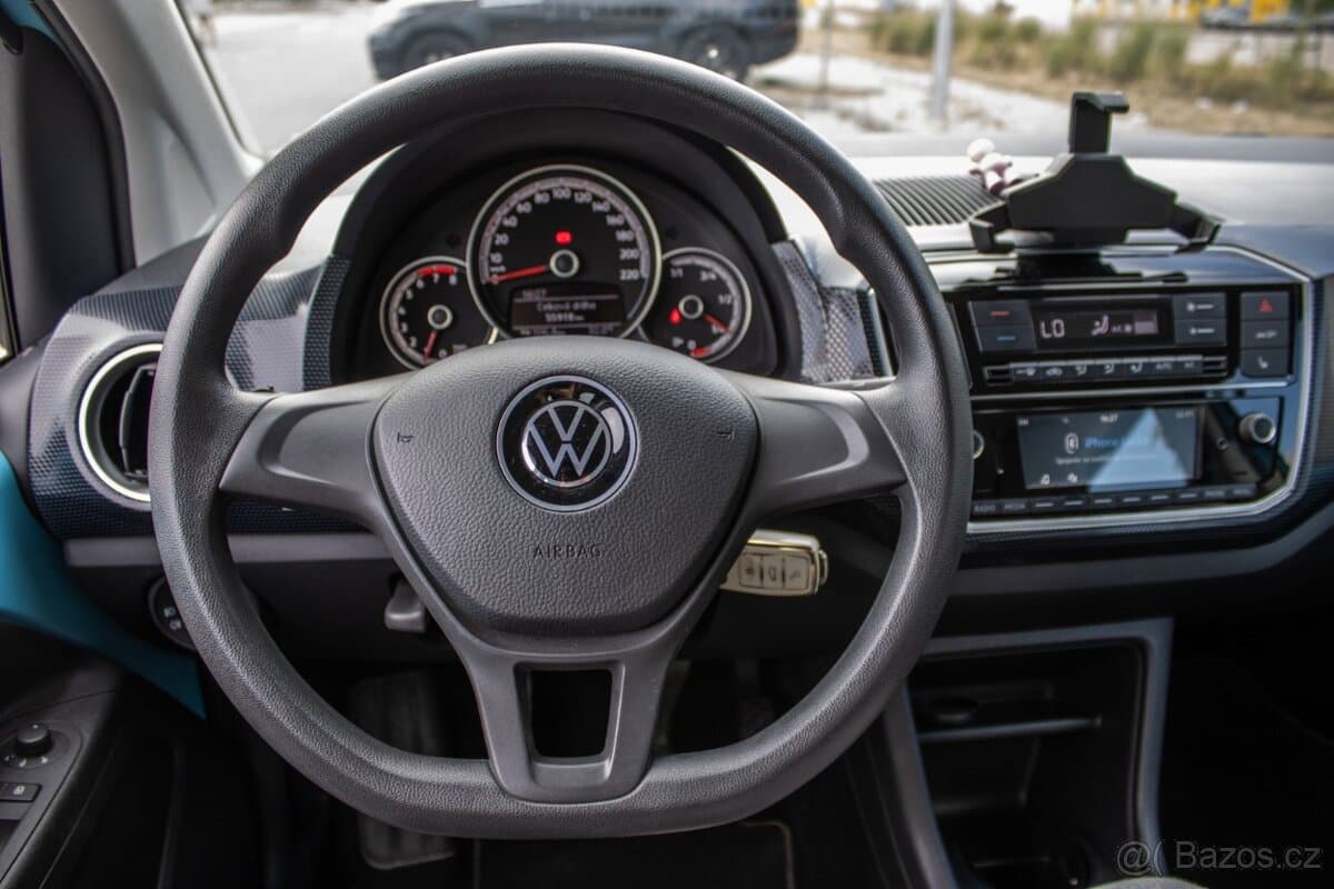 2020 Volkswagen UP! - 11
