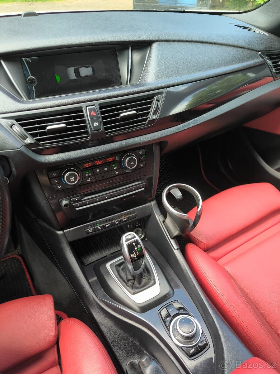 2013 BMW X1 - 11