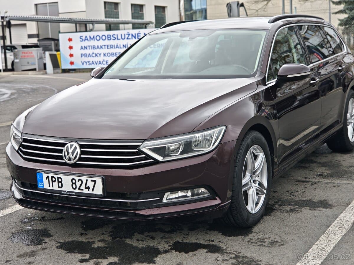 2017 Volkswagen PASSAT - 11