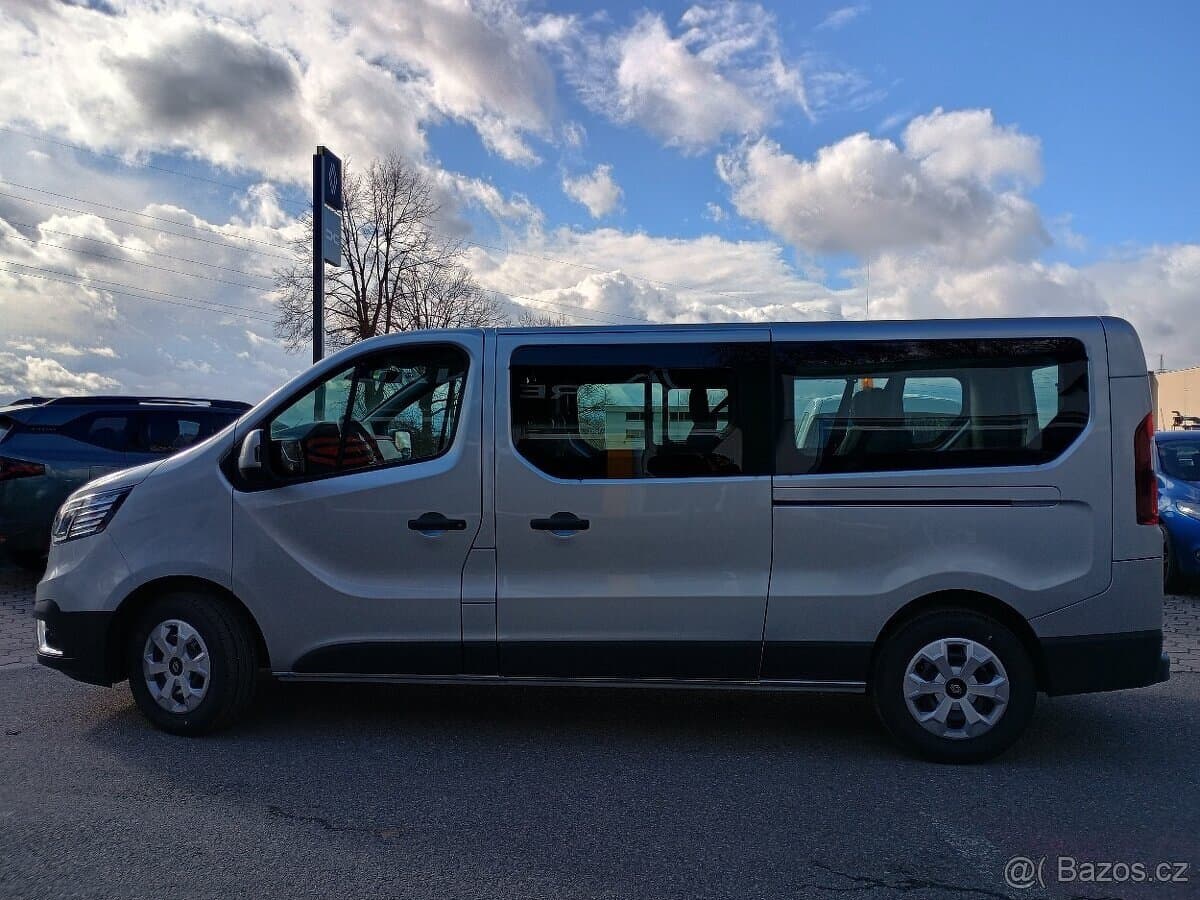 2026 Renault TRAFIC - 11