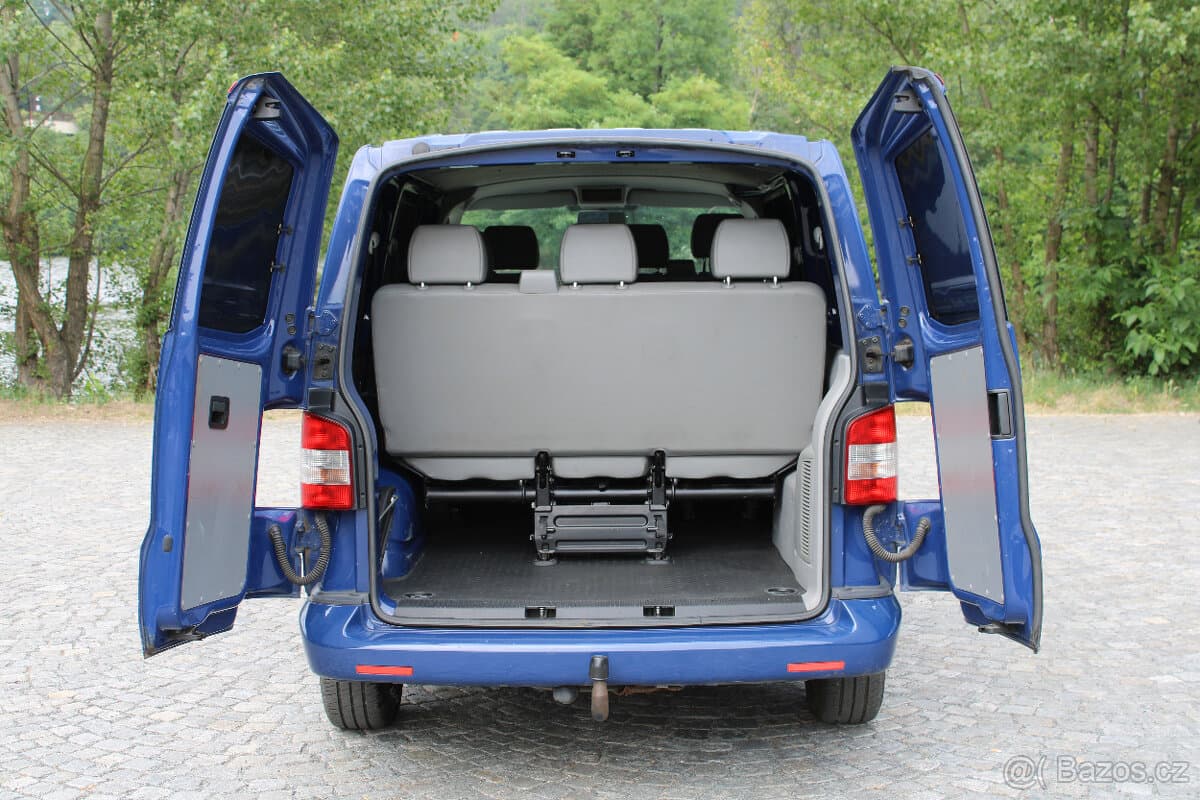 2011 Volkswagen TRANSPORTER - 11