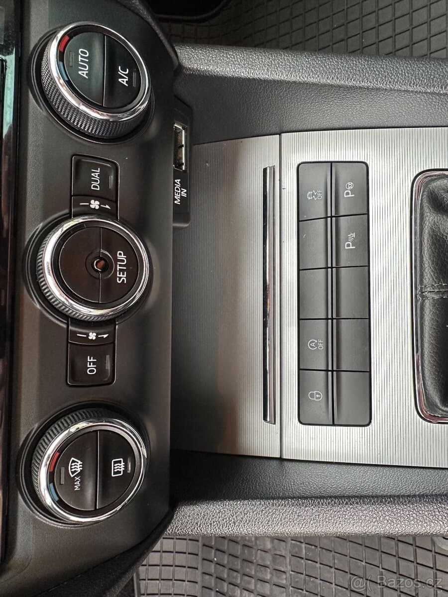 2014 Škoda OCTAVIA - 11