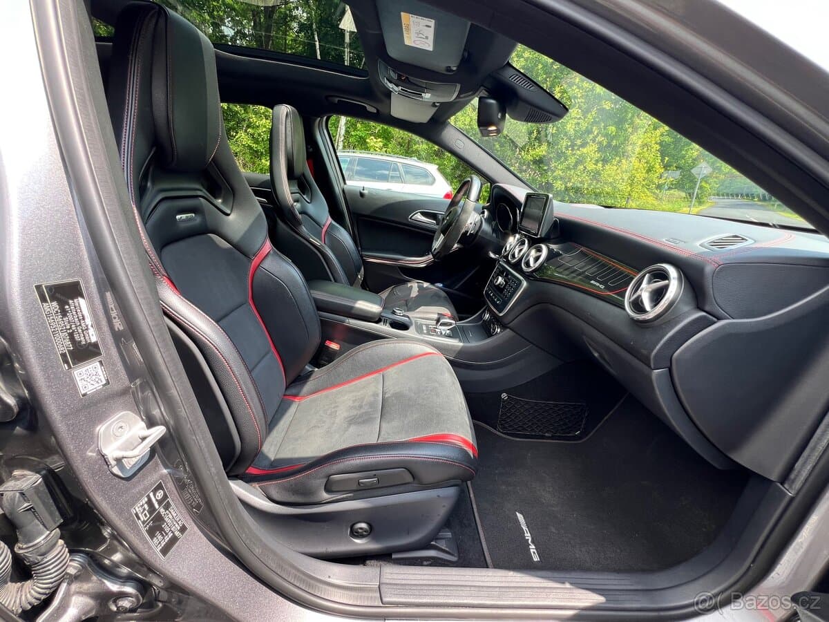 2015 Mercedes-Benz GLA - 11