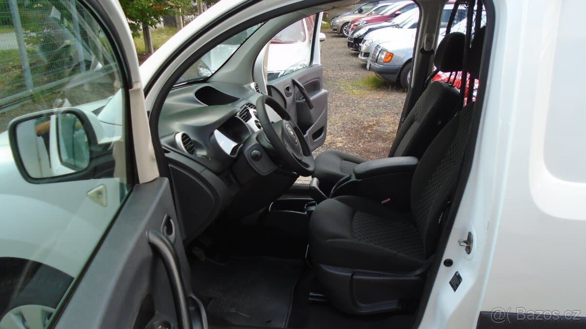 2012 Renault KANGOO - 11
