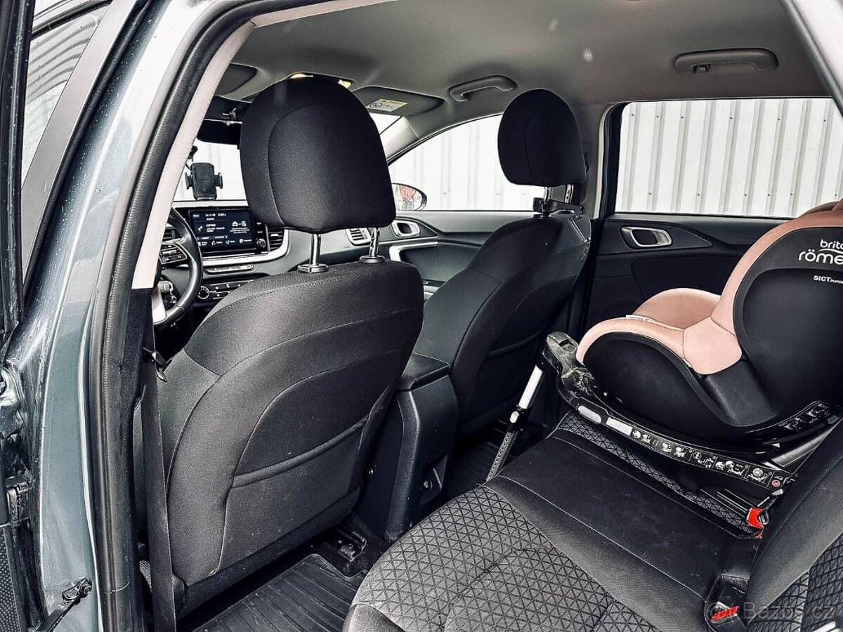 2023 Kia CEE'D - 11