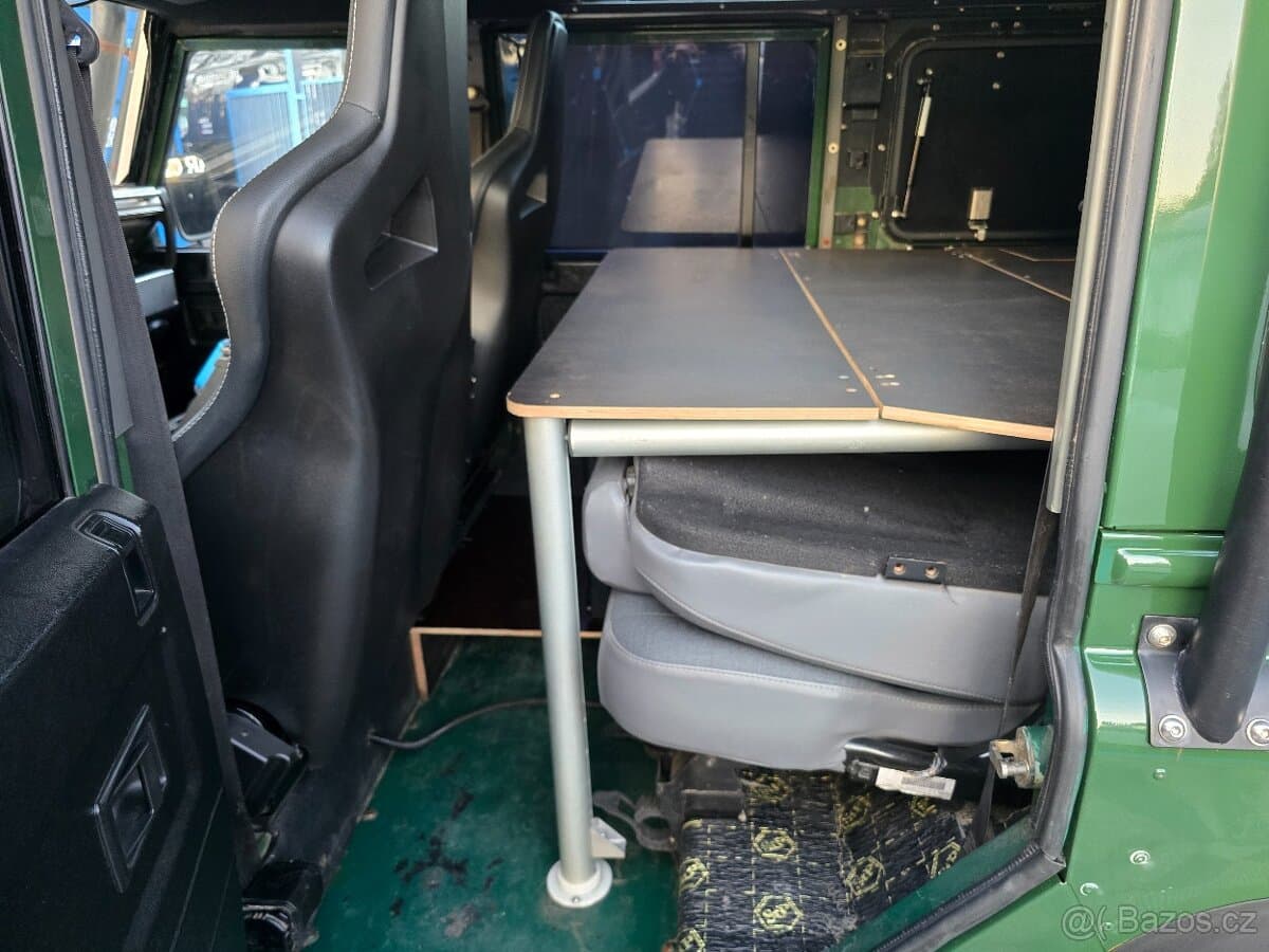 1999 Land Rover DEFENDER - 11