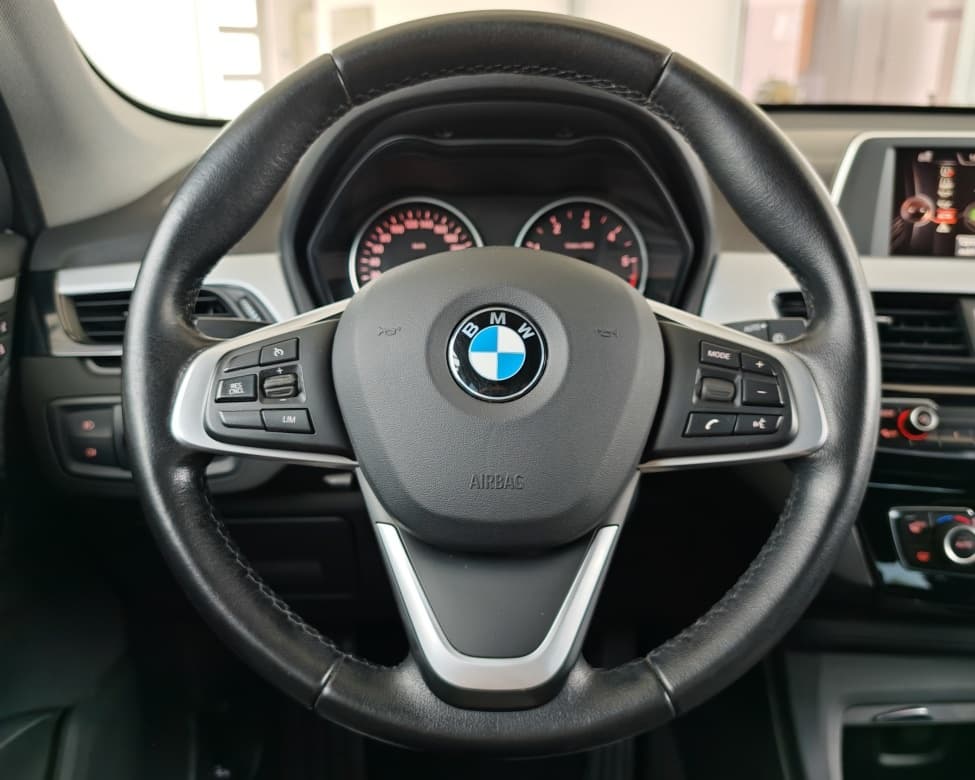 2016 BMW X1 - 11