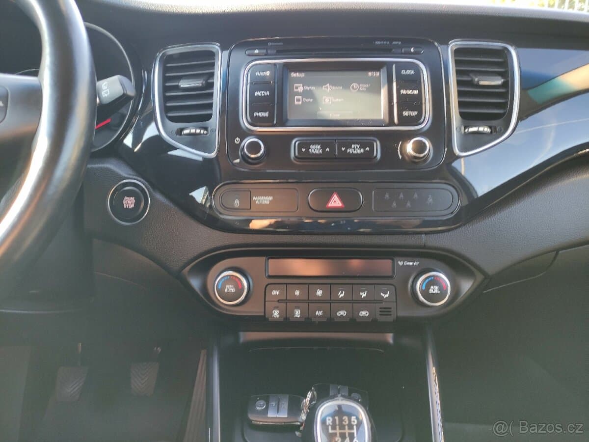 2013 Kia CARENS - 11