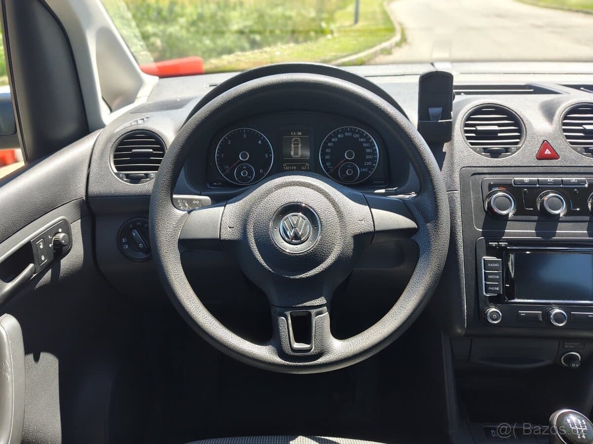 2013 Volkswagen CADDY - 11