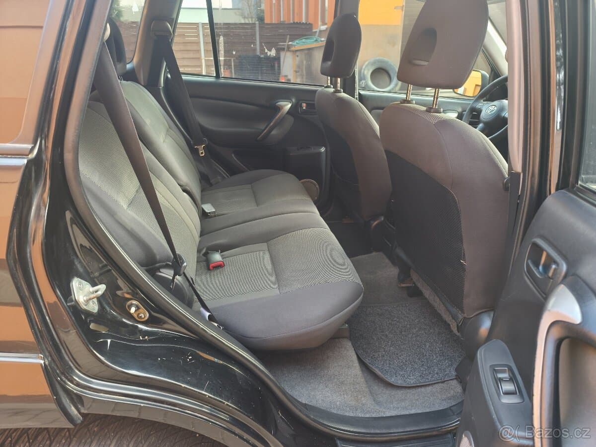 2004 Toyota OSTATNÍ - 11