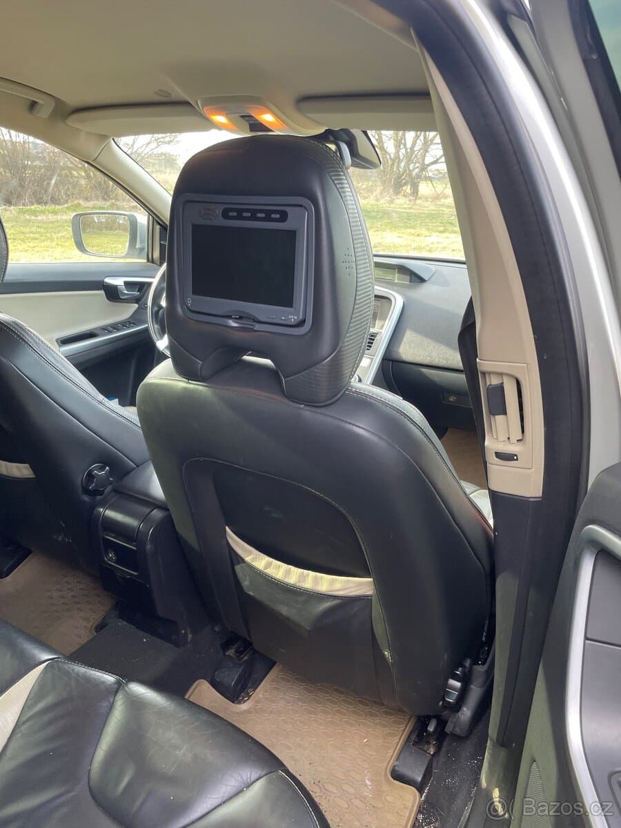 2009 Volvo XC60 - 11