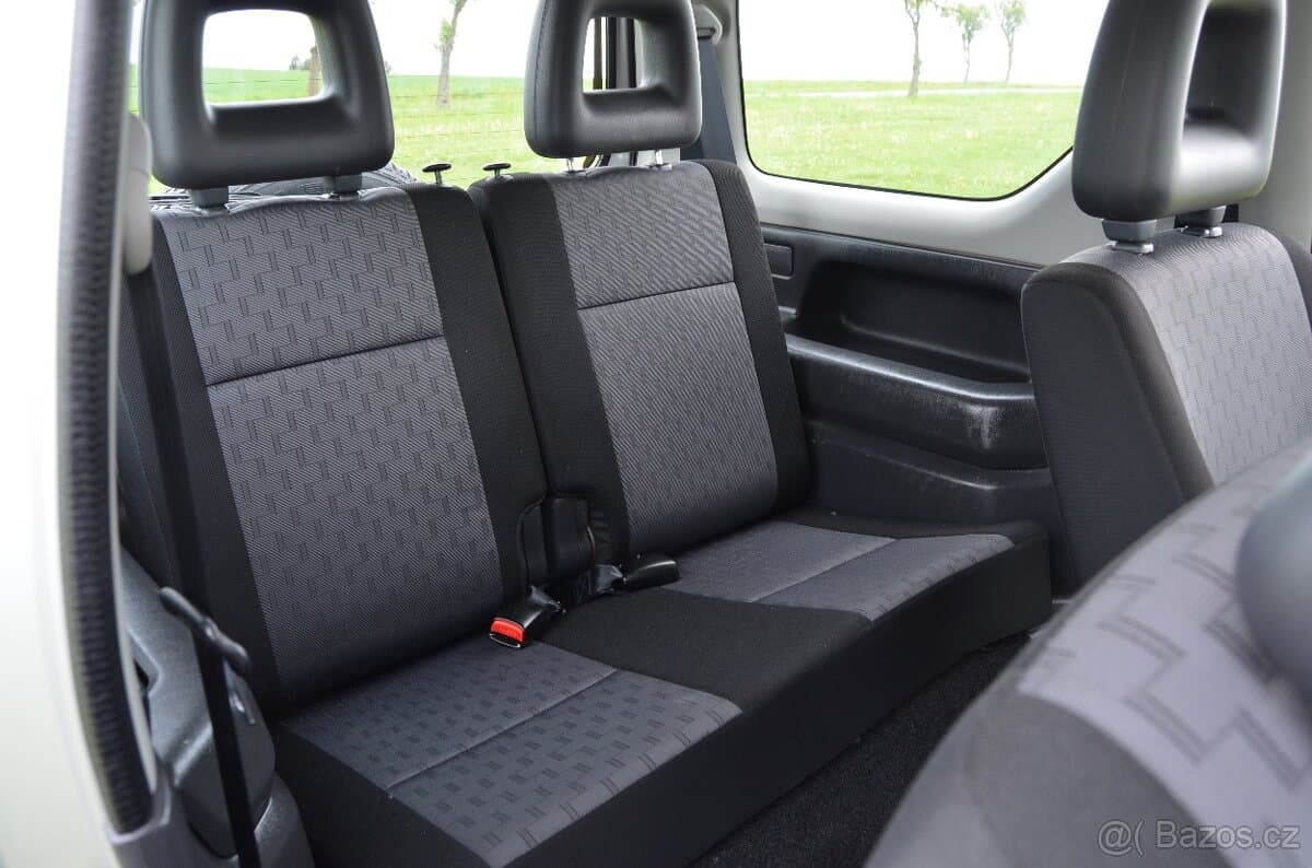 2010 Suzuki JIMNY - 11