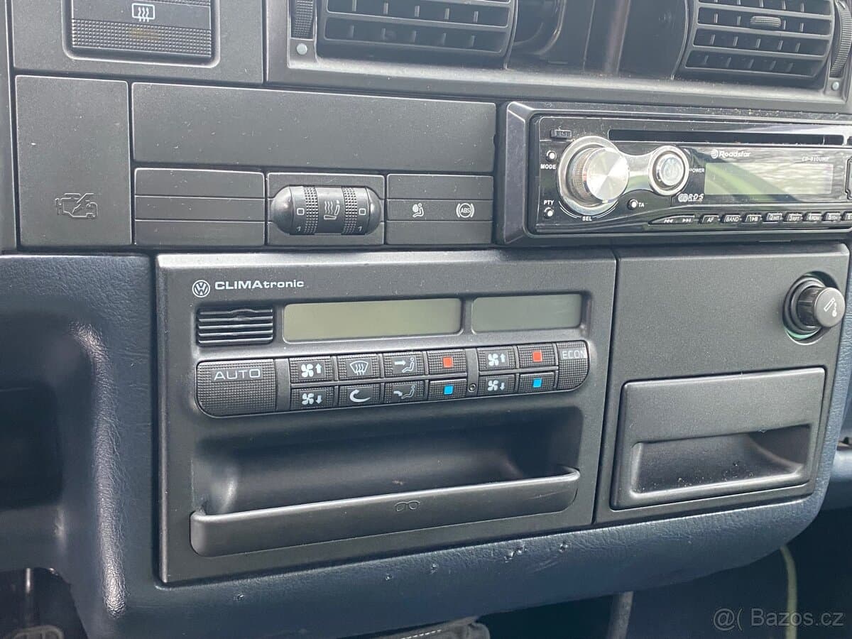 1997 Volkswagen MULTIVAN - 11