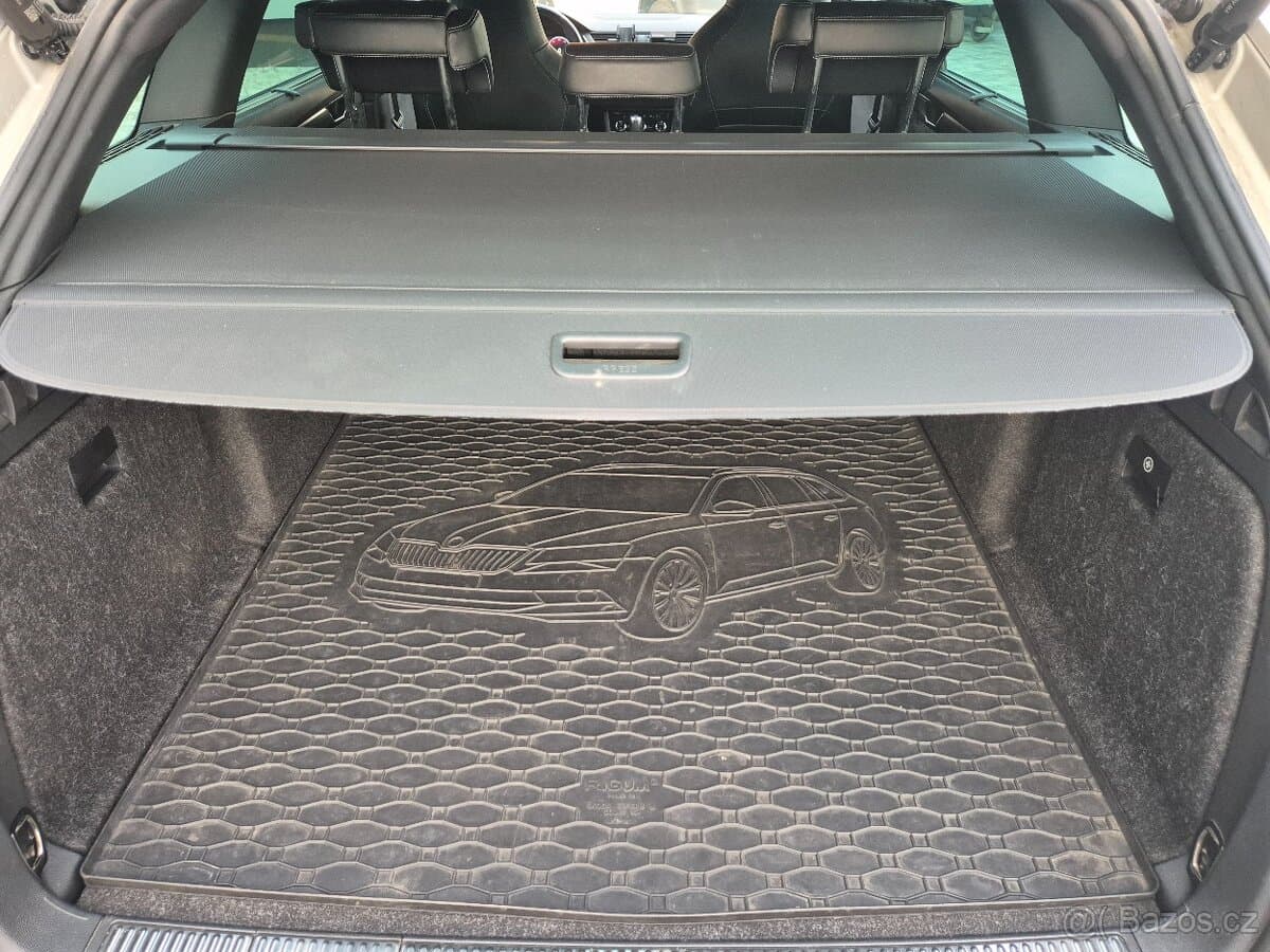 2022 Škoda SUPERB - 11