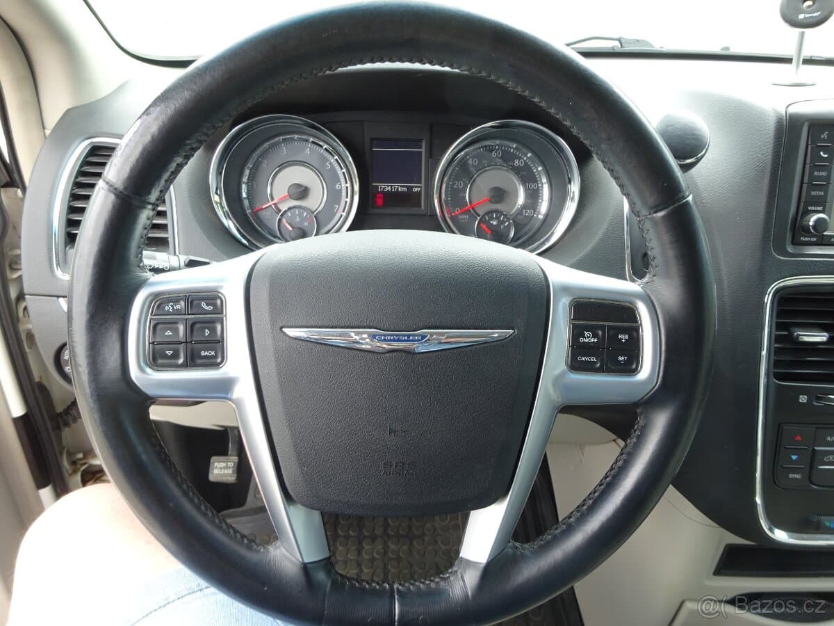 2013 Chrysler OSTATNÍ - 11