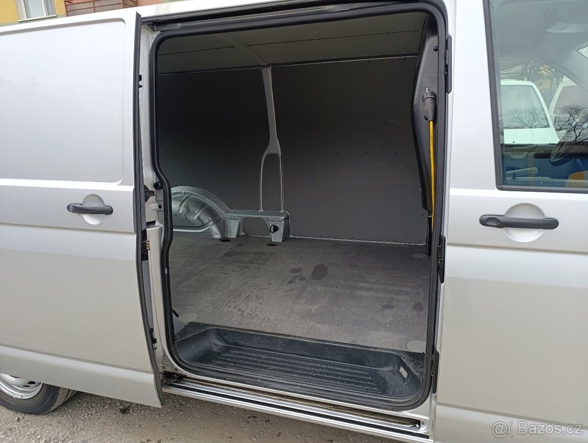2015 Volkswagen TRANSPORTER - 11