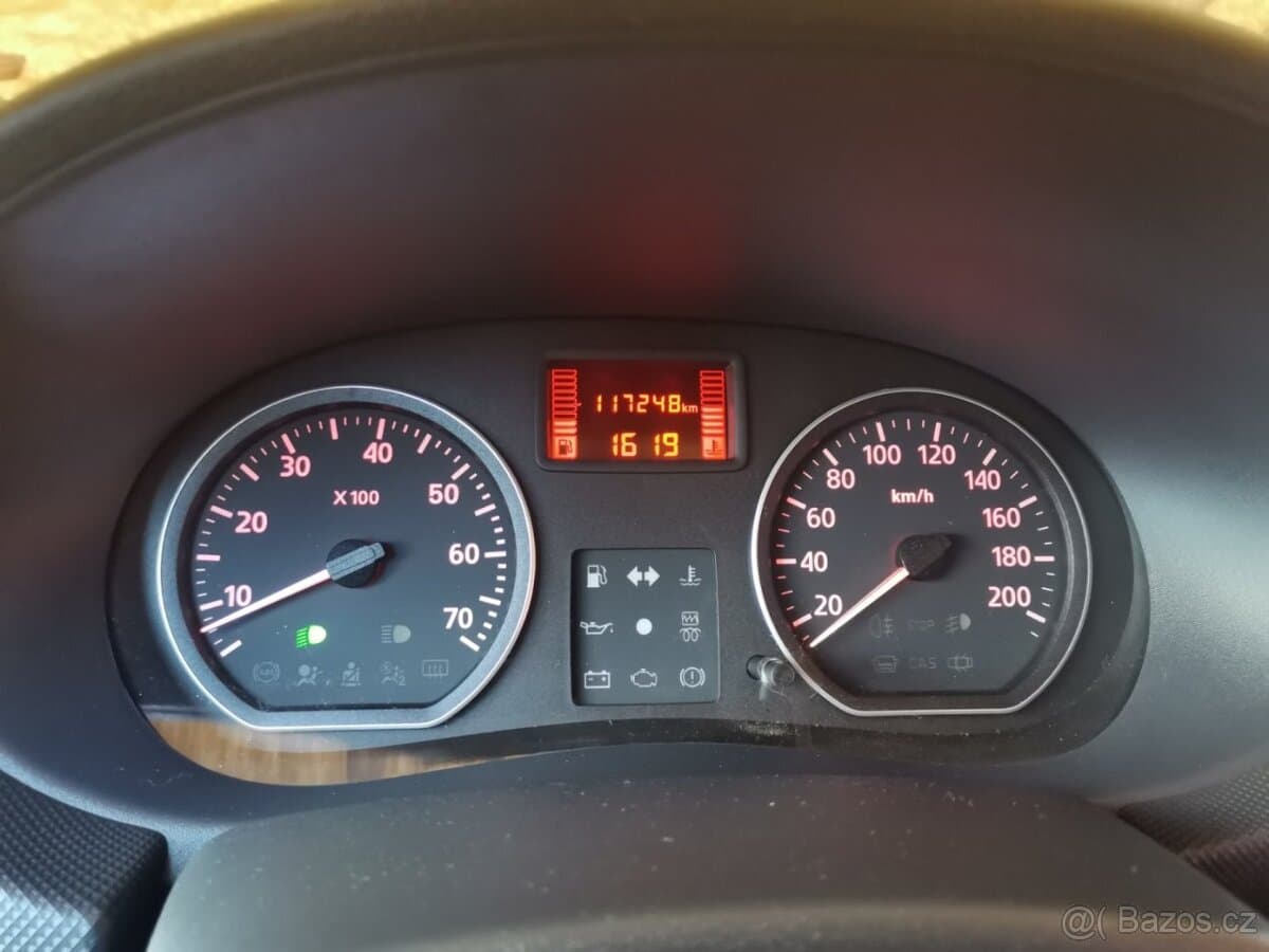 2010 Dacia SANDERO - 11