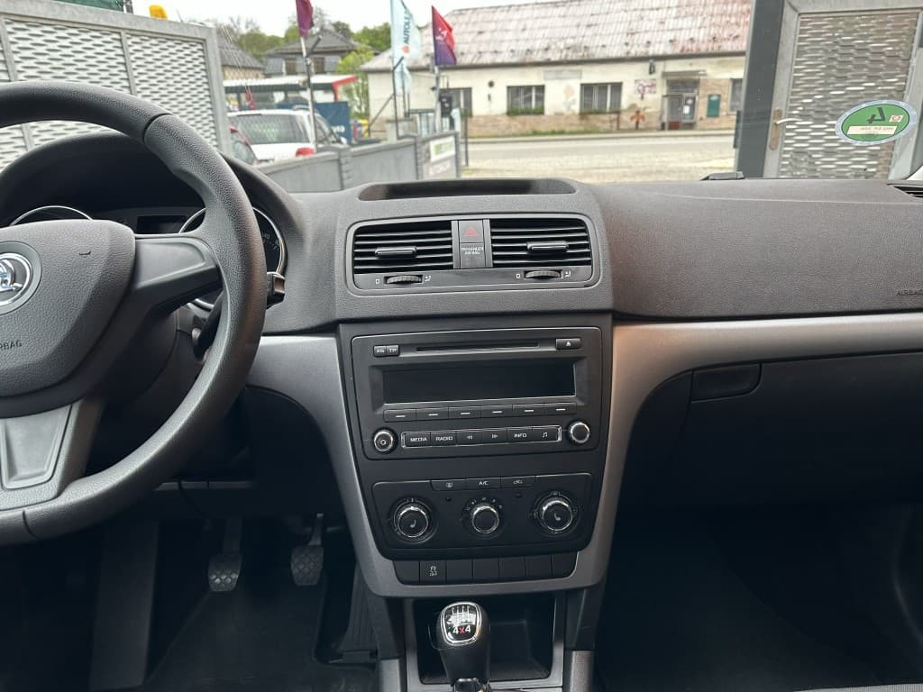 2015 Škoda YETI - 11