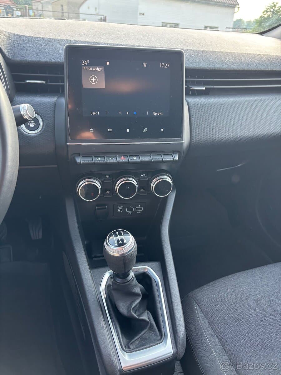 Renault CLIO - 11