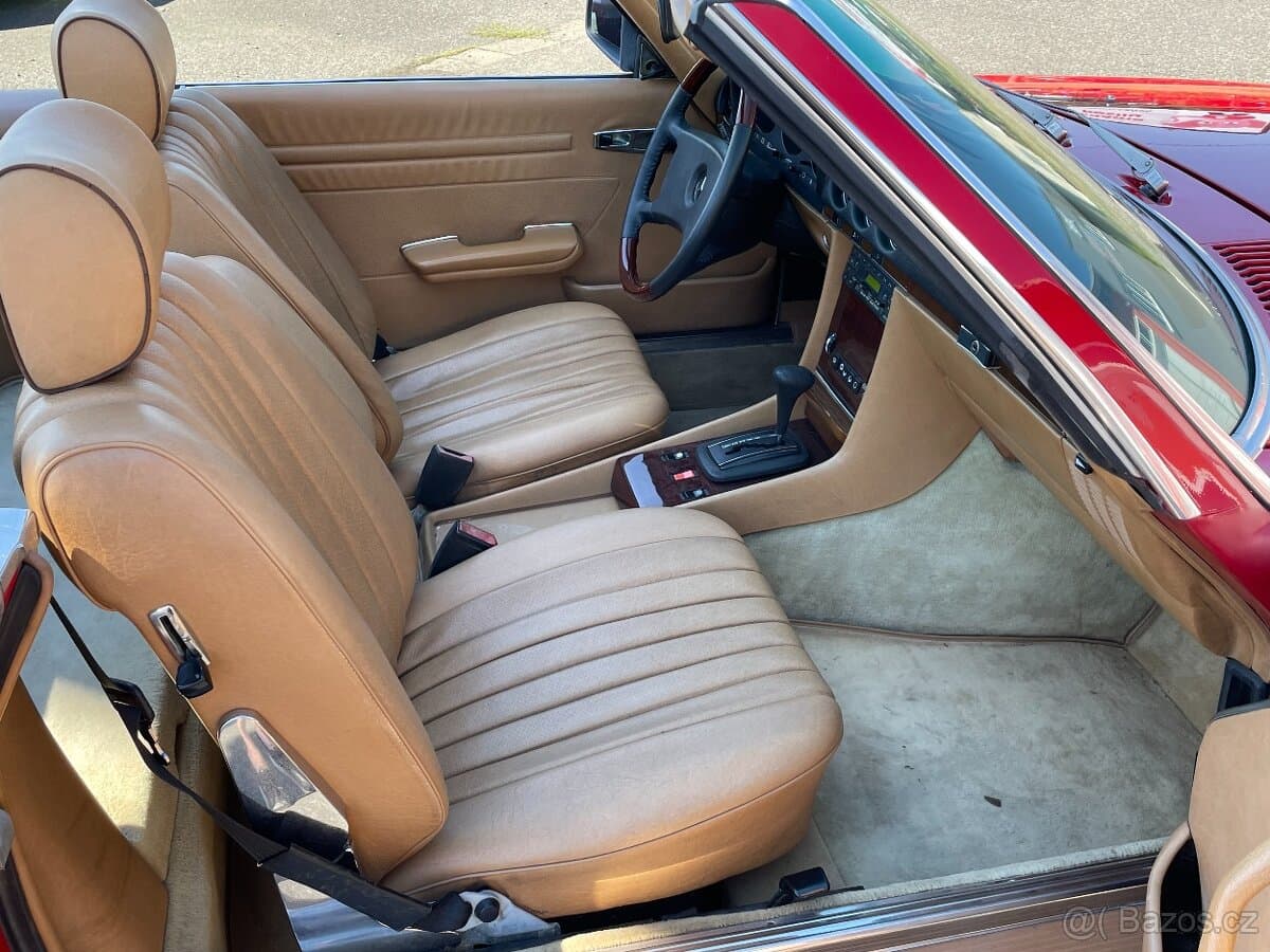 1982 Mercedes-Benz SL - 11