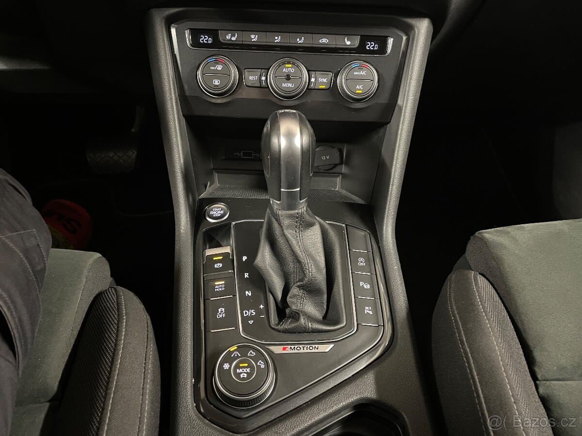 2018 Volkswagen TIGUAN - 11