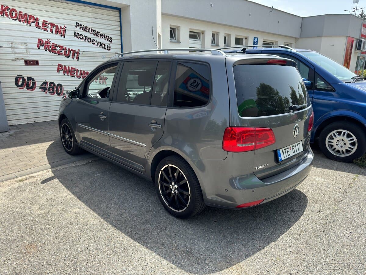 2010 Volkswagen TOURAN - 11