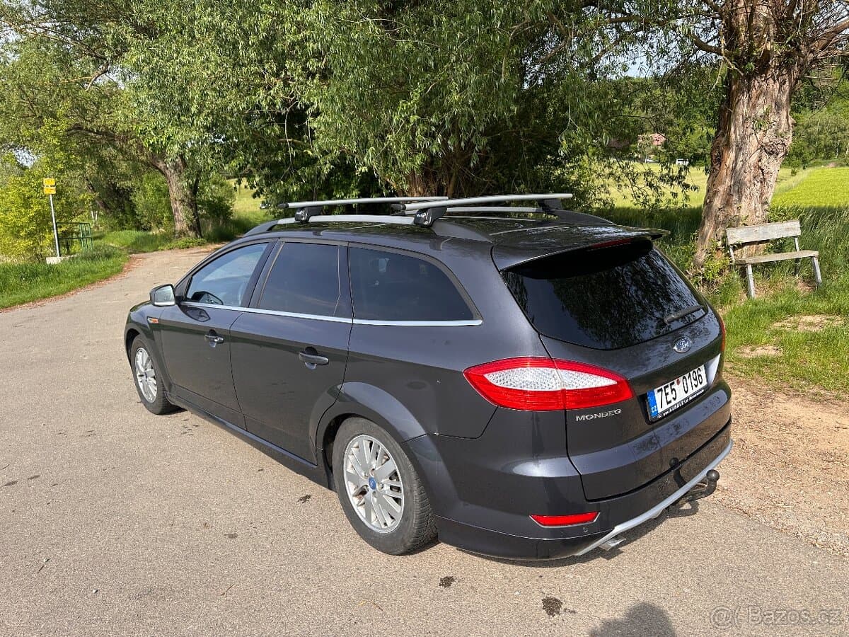 2010 Ford MONDEO - 11