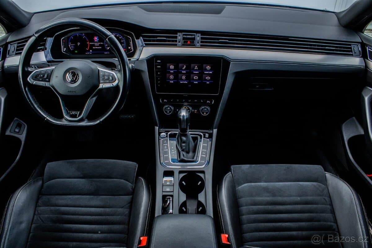 2019 Volkswagen PASSAT - 11