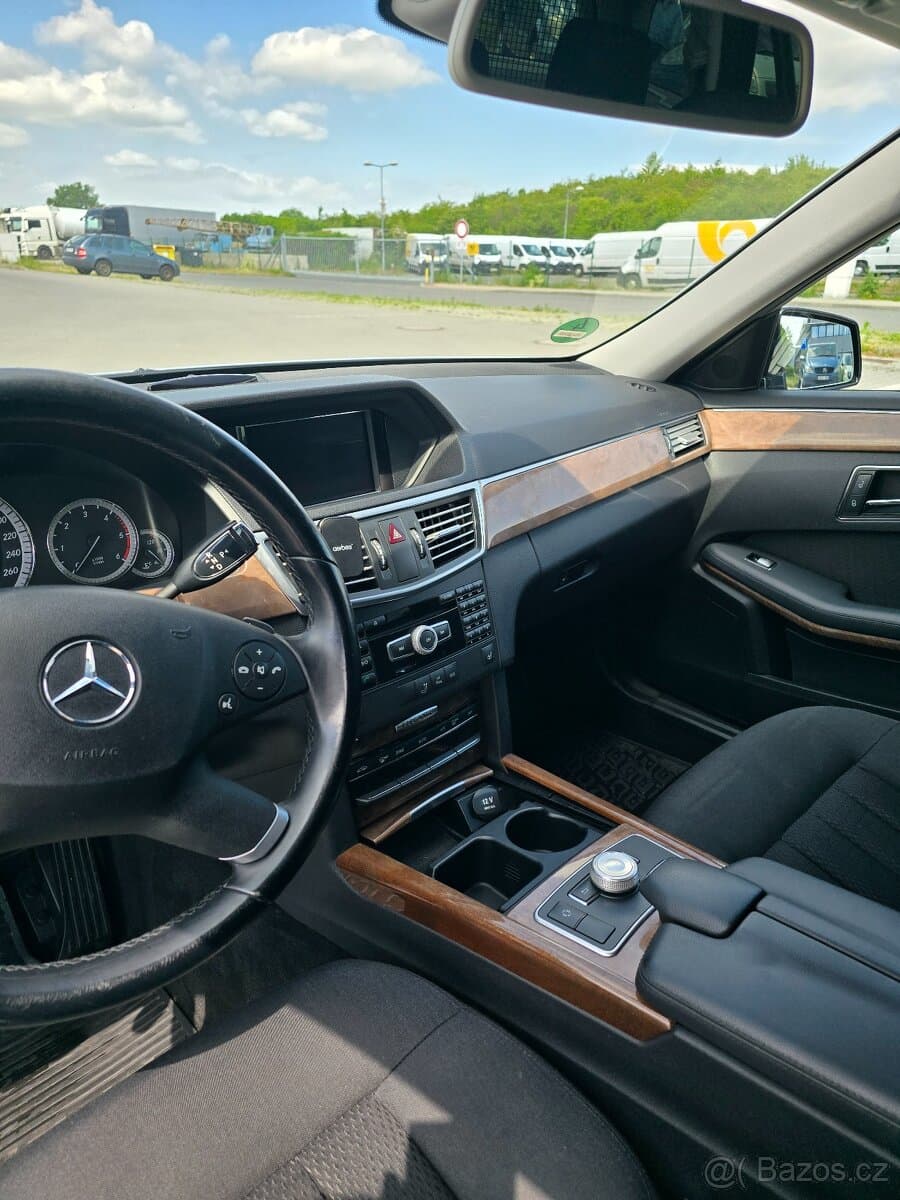 2011 Mercedes-Benz CL-CLASS - 11