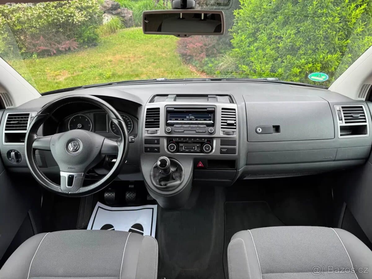 2014 Volkswagen MULTIVAN - 11