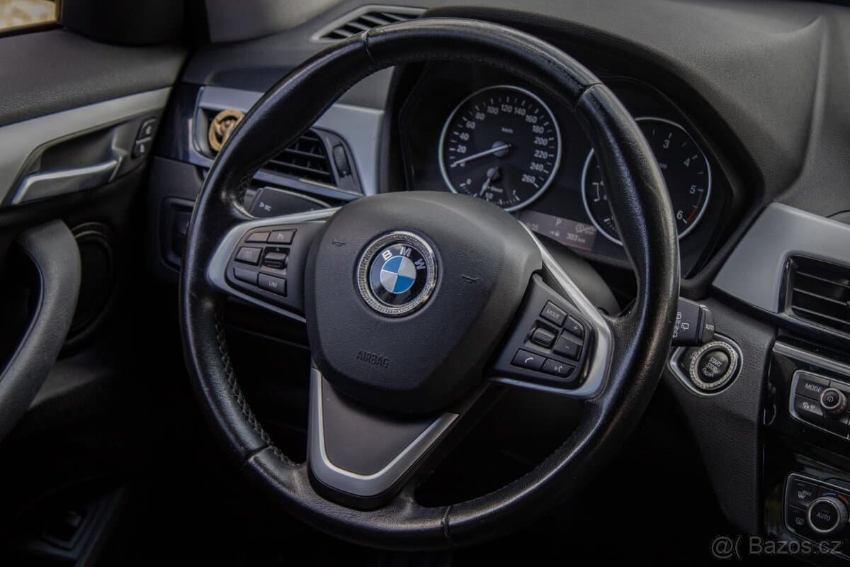 2016 BMW X1 - 11
