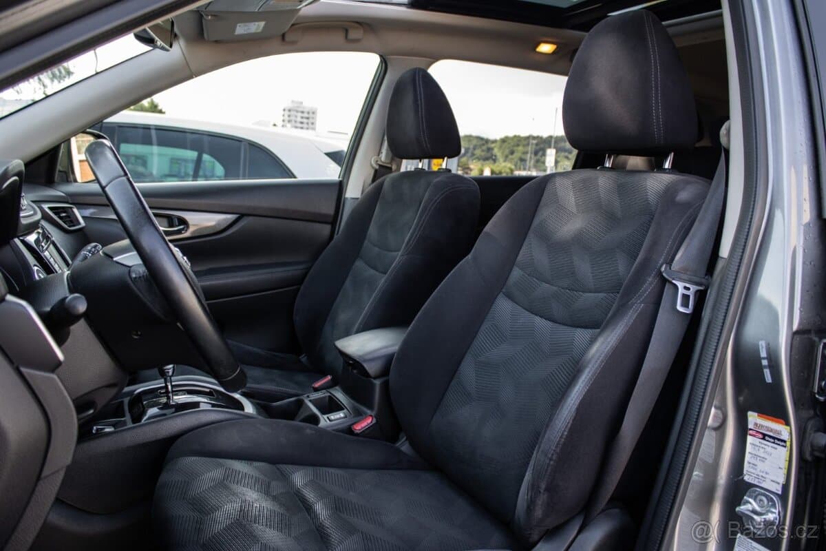2015 Nissan X-TRAIL - 11