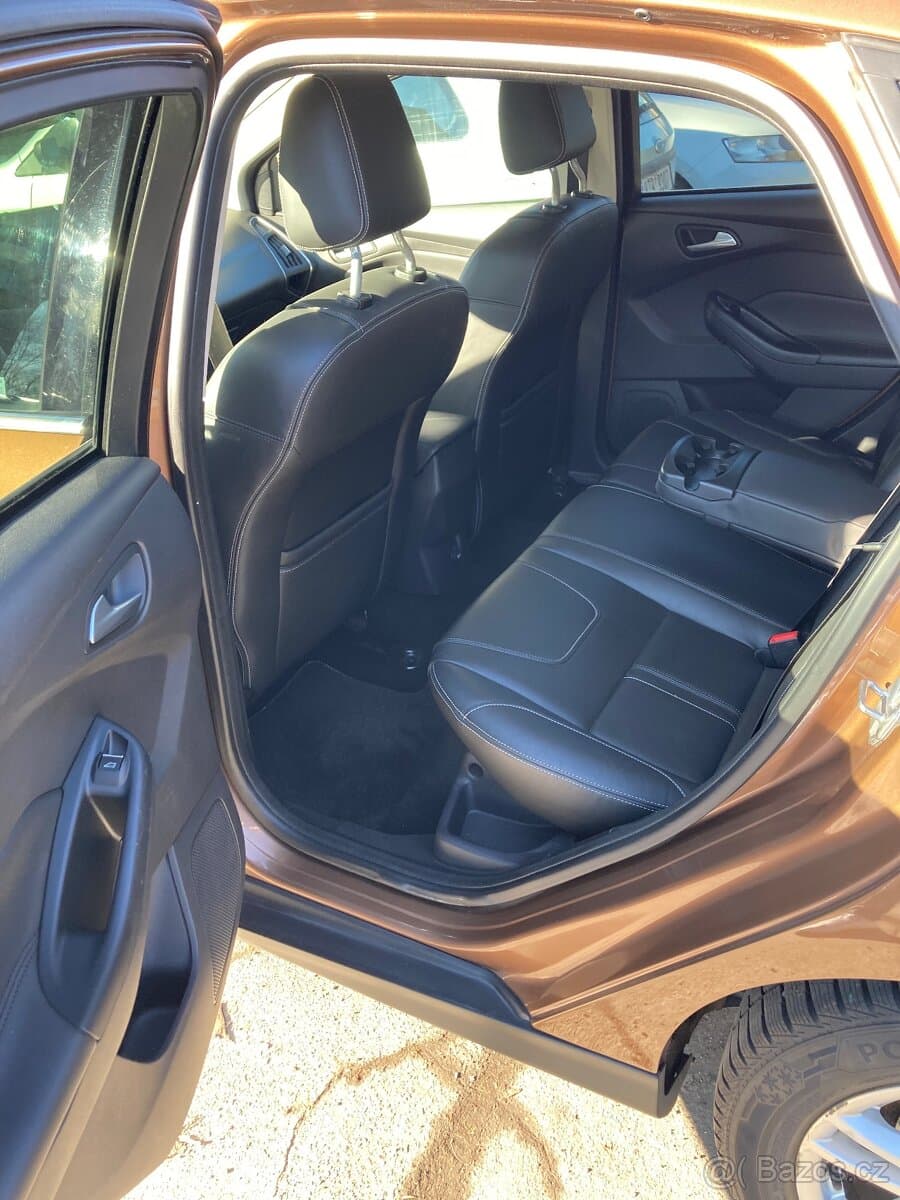 2013 Ford FOCUS - 11