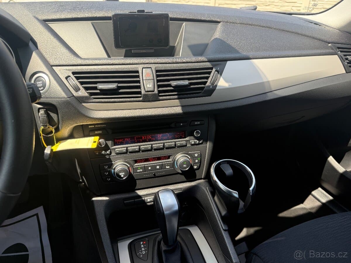 2012 BMW X1 - 11
