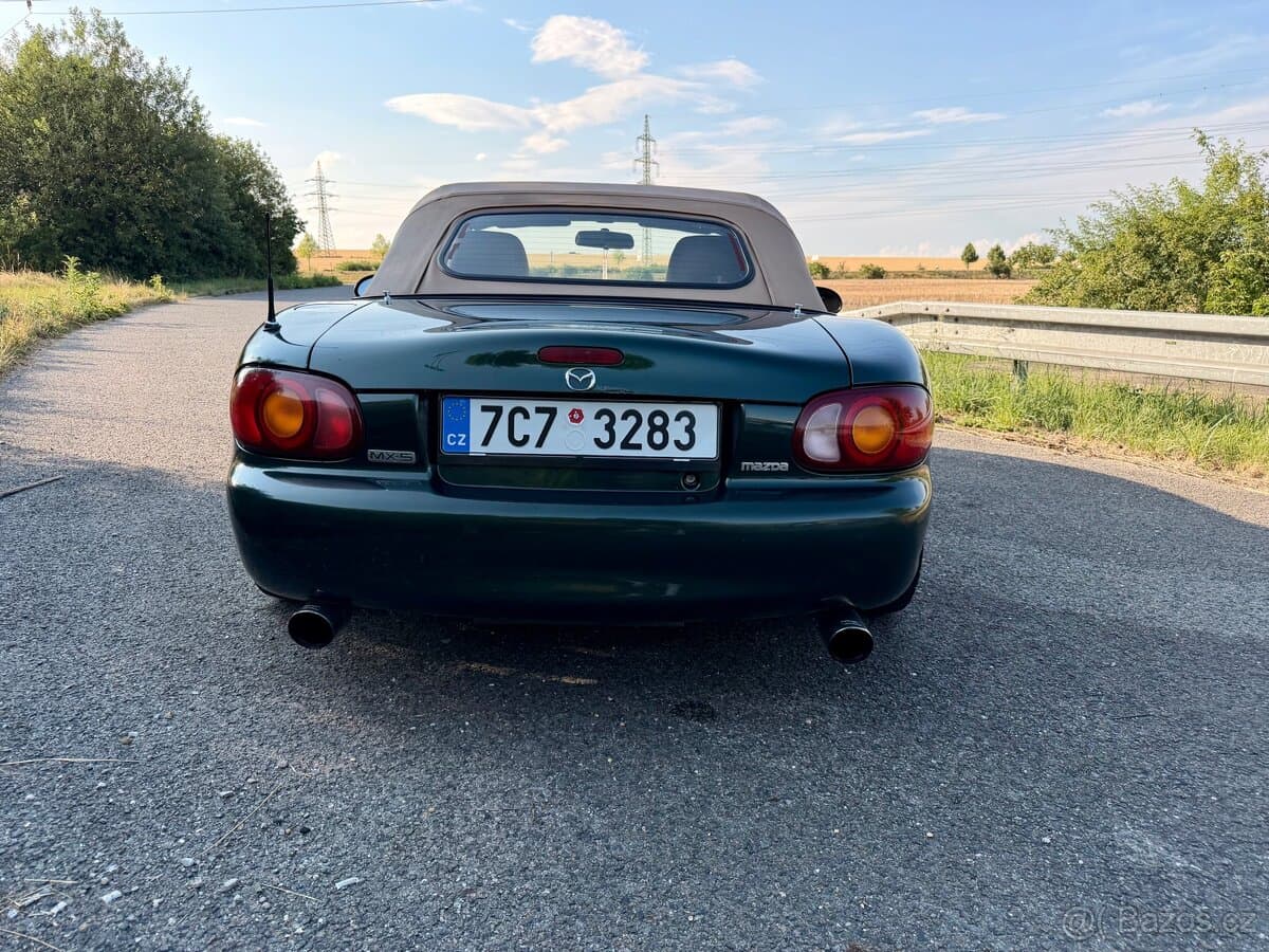 2000 Mazda MX-5 - 11