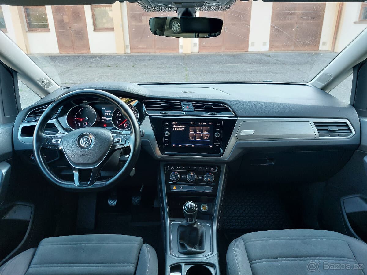 2017 Volkswagen TOURAN - 11